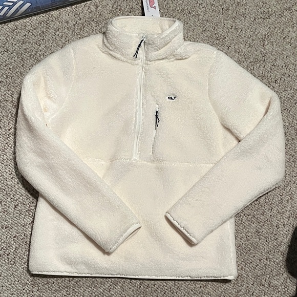 Vineyard Vines Jackets & Blazers - NWT Vineyard Vines Fuzzy Classic Half Zip